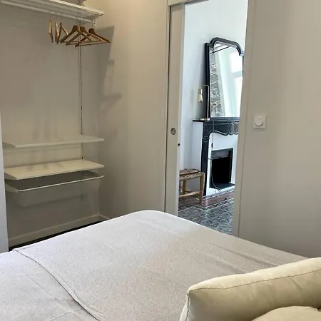 Apartment Spacieux, Confort Et Climatise A 500m De La Carqueiranne